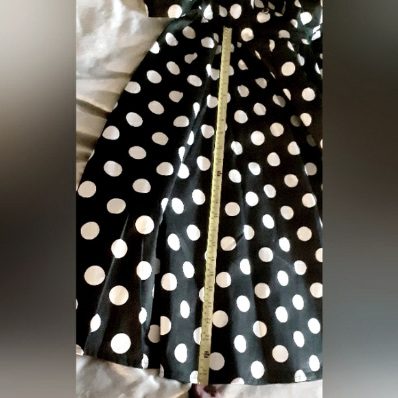 Heart & Roses Blk & Wht Ploka Dot Dress - Picture 9 of 11